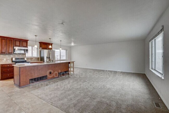 Building Photo - 13017 E Colorado Ave