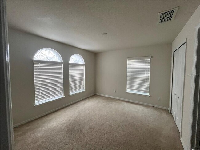 Building Photo - 10930 Inside Loop