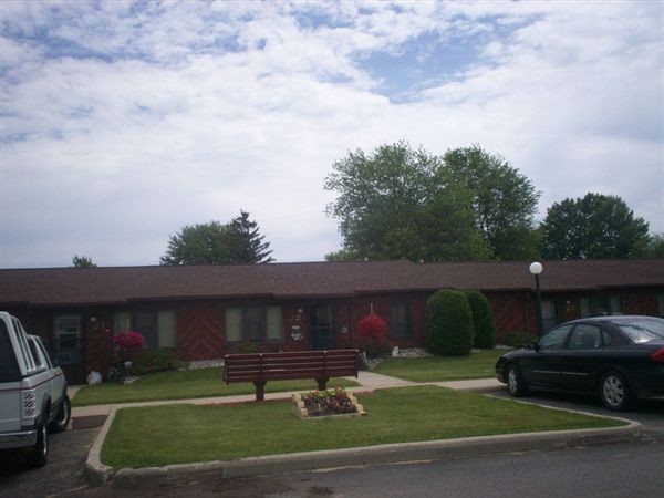 Primary Photo - 917 E Cedar St
