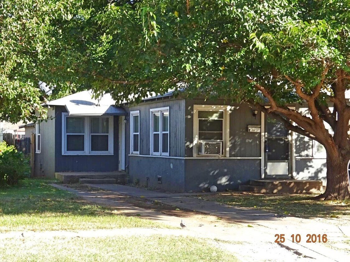 Primary Photo - 2118 33rd St