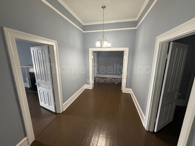 Foto del edificio - 412 W Walnut St