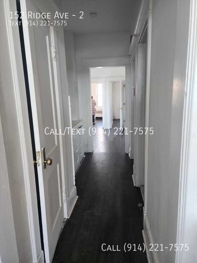 Building Photo - 152 Ridge Ave