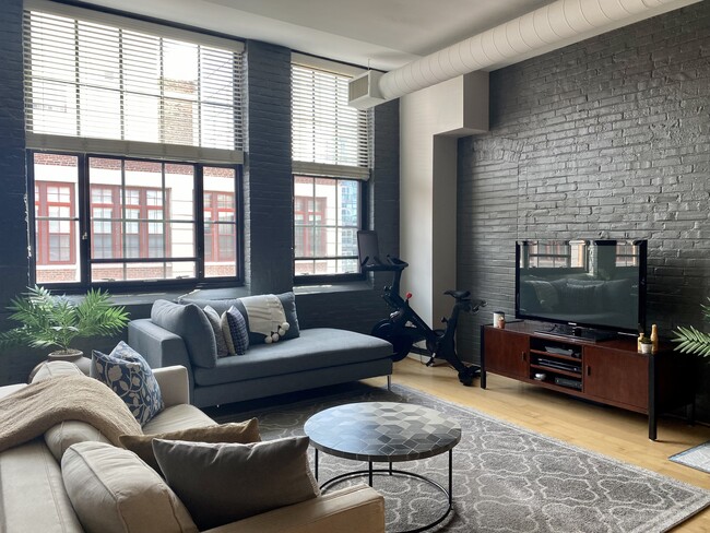 Foto del edificio - 2429 Locust St