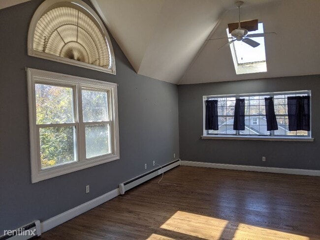 Building Photo - 5 br, 2 bath House - 75 Woodland Dr