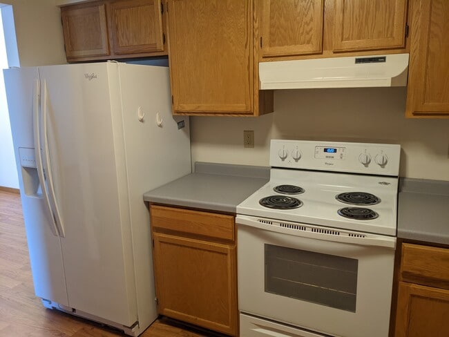 Building Photo - 224517 Country Ln