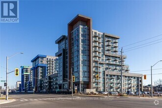 Building Photo - 450-450 Dundas St E