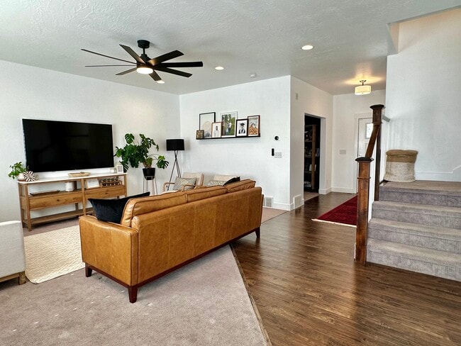 Sala de estar (planta principal) - 7868 N Broken Arrow Ln