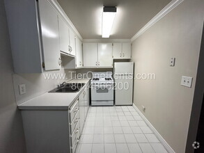 Building Photo - 2900 S 200 E