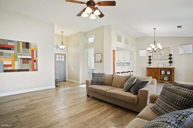 Building Photo - 3 br, 2 bath House - 1715 Orvis Drive