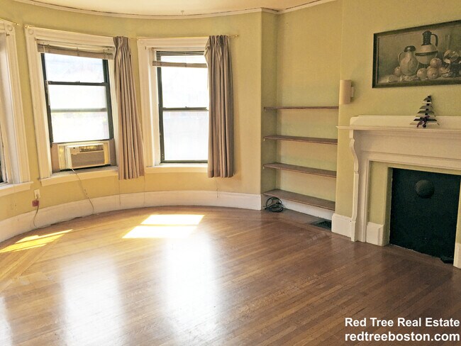 Building Photo - 429 Marlborough St