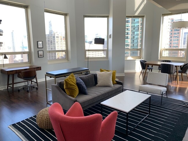 Foto del edificio - 750 N Rush St