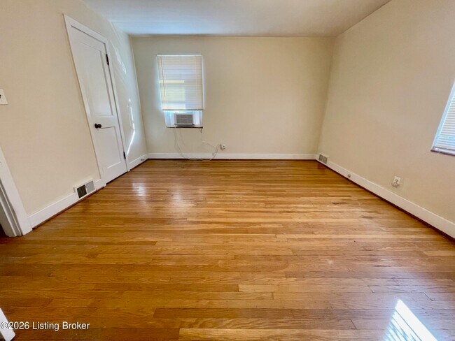 Foto del edificio - 210 Breckenridge Ln