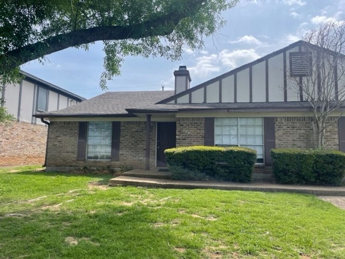 Primary Photo - 346-348 Mill Creek Rd