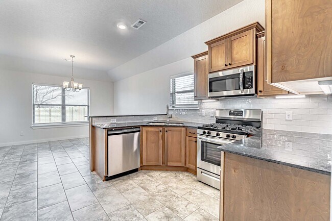Foto del edificio - Spacious Fayetteville Home!