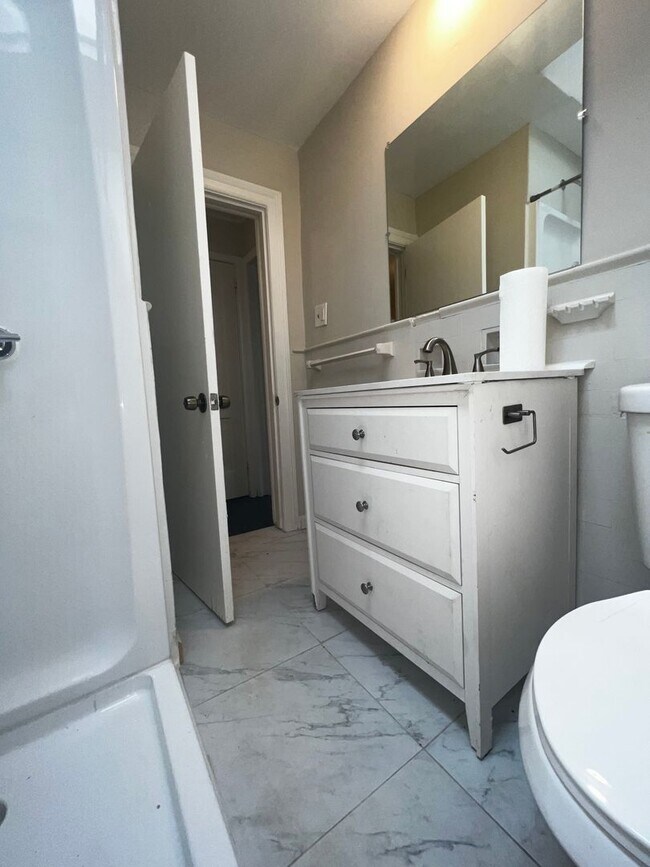 Foto del edificio - 3BR in Mt. Airy/Germantown Area