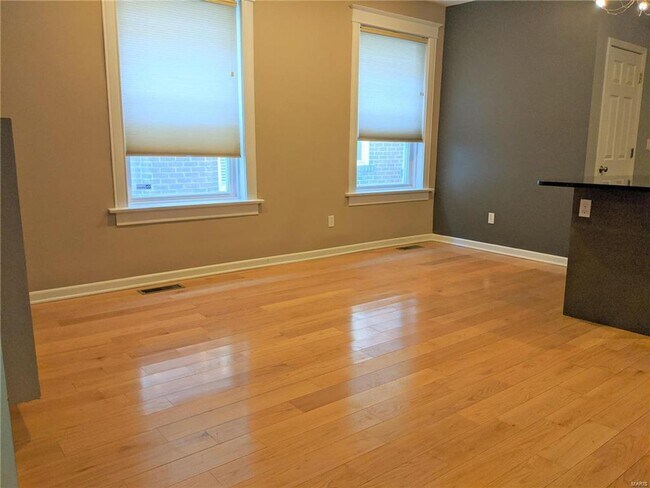 Foto del edificio - 4164 W Pine Blvd