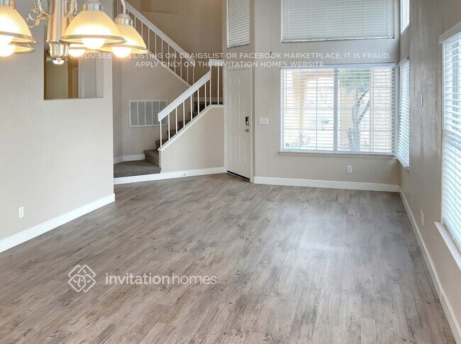 Foto del edificio - 8413 White Shore Cir