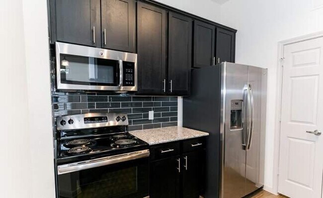Building Photo - 1 bedroom in Conroe TX 77304