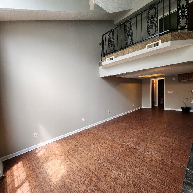 Foto del edificio - PINSON AREA, 2BR/2BA