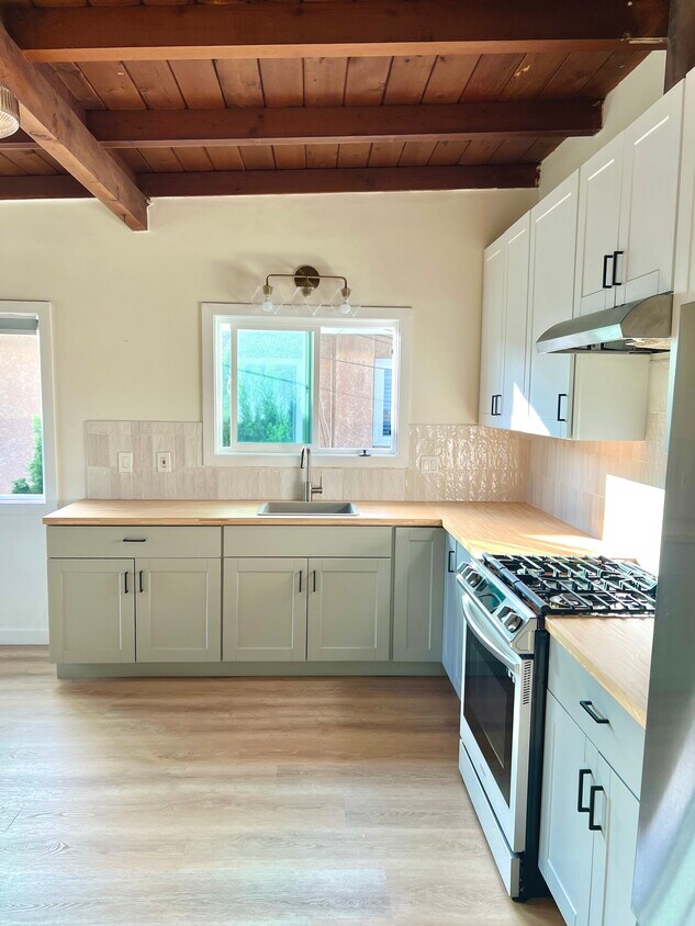 Foto principal - 3417 W 190th St