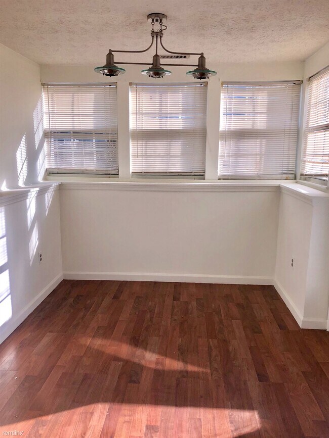 Foto del edificio - 1302 Clover Valley Way