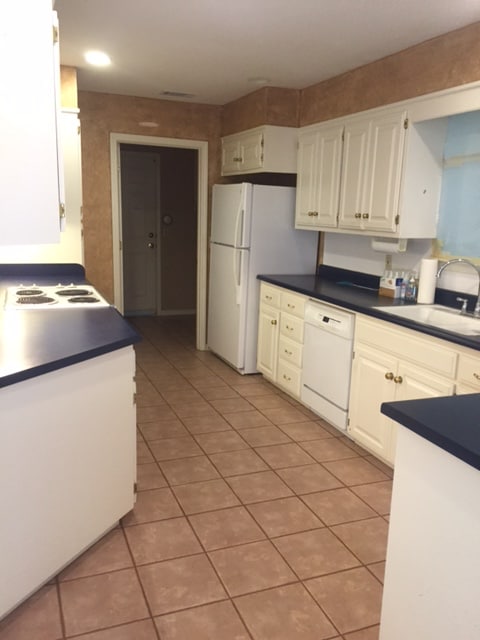 Building Photo - 3510 Brennan Gardens