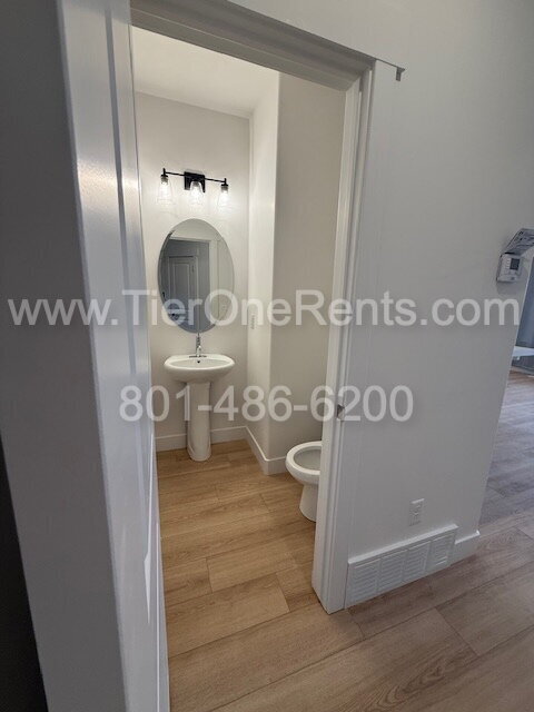 Foto del edificio - This property offers a NO DEPOSIT option available