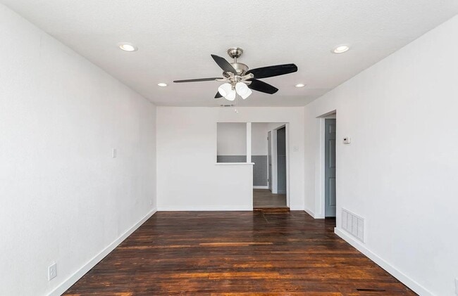 Photo - 1910 Escalon Ave Apartment