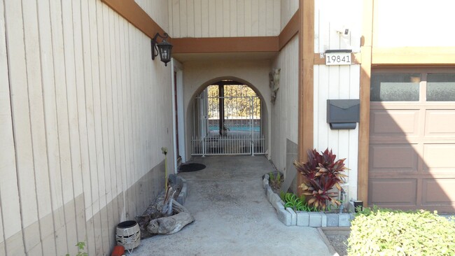 Foto del edificio - POOL HOME 4BR, 2.5BA, Yorba Linda, Cul-de-...