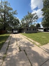 Building Photo - 647 Northborough Ln