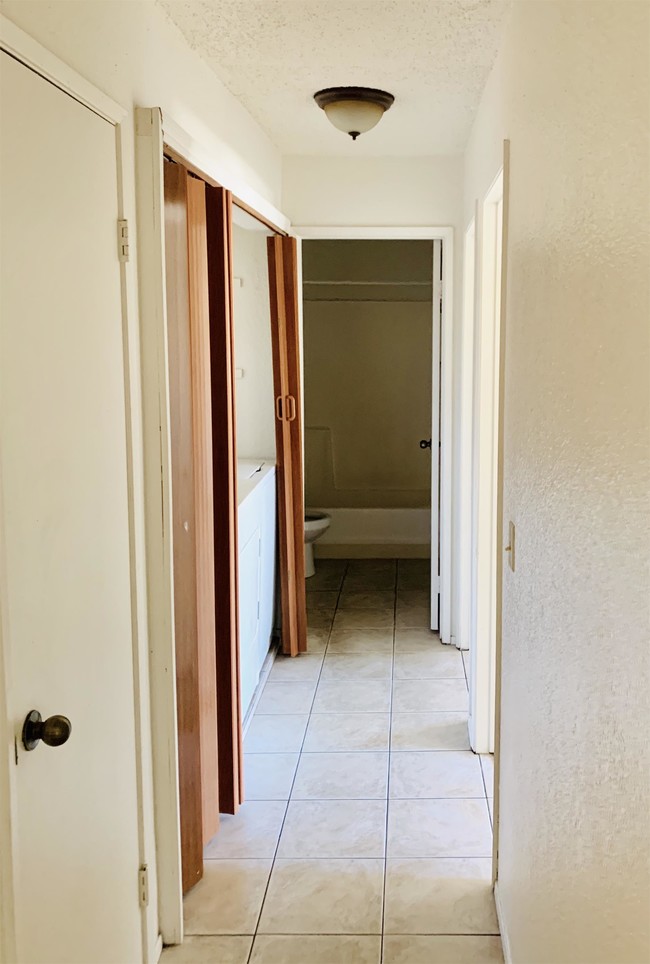 Building Photo - 3549 Reynard Way