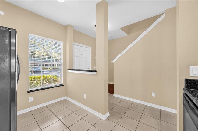 Building Photo - 3577 Wilshire Way Rd