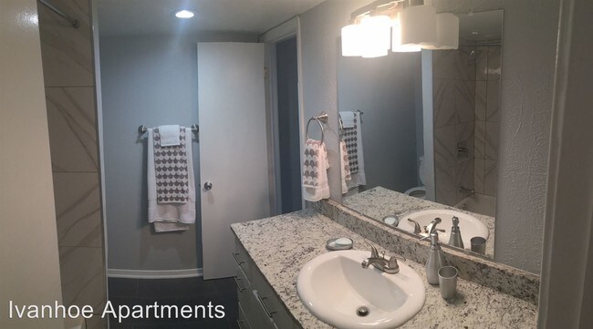 Foto del edificio - 8900 Park Ln