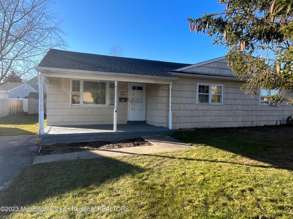 1115 Wessie St, Point Pleasant Beach, NJ 08742 Townhome Rentals in Point Pleasant Beach NJ