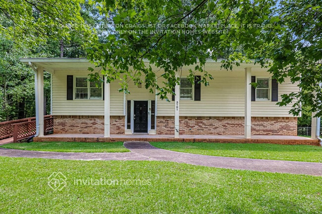 Building Photo - 3701 Carolyn Farm Rd