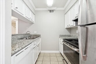Building Photo - 201 Emerson St