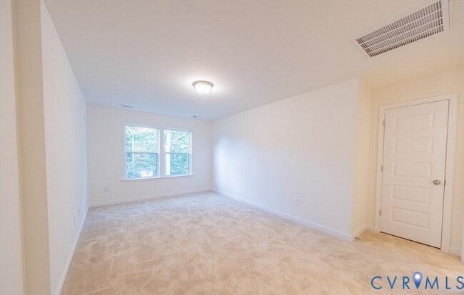 Building Photo - 12201 Dutch Elm Cir