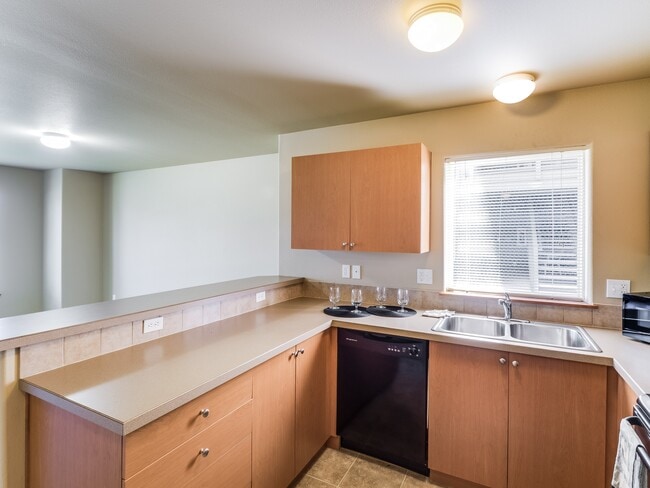 Building Photo - Glacier Vista Apartments