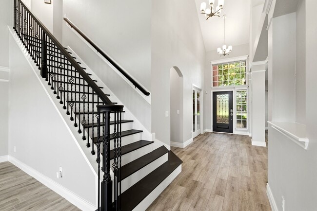 Building Photo - 6231 Presidio Canyon Dr