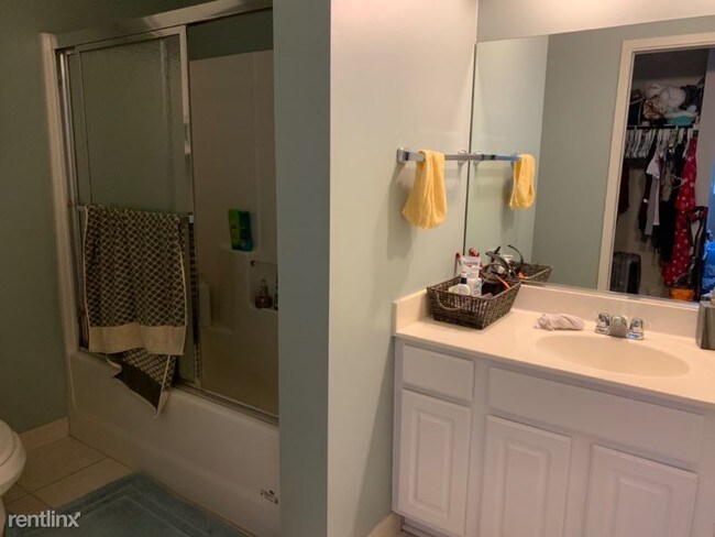 Building Photo - 1 br, 1 bath Condo - 500 Severance Place Lane