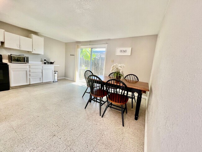 Foto del edificio - Available in September