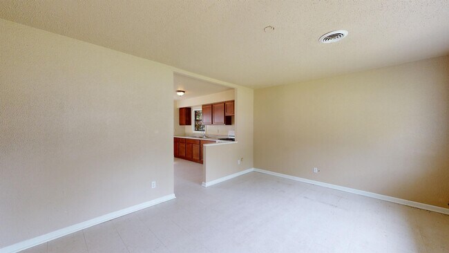 Building Photo - 430 N 39th St