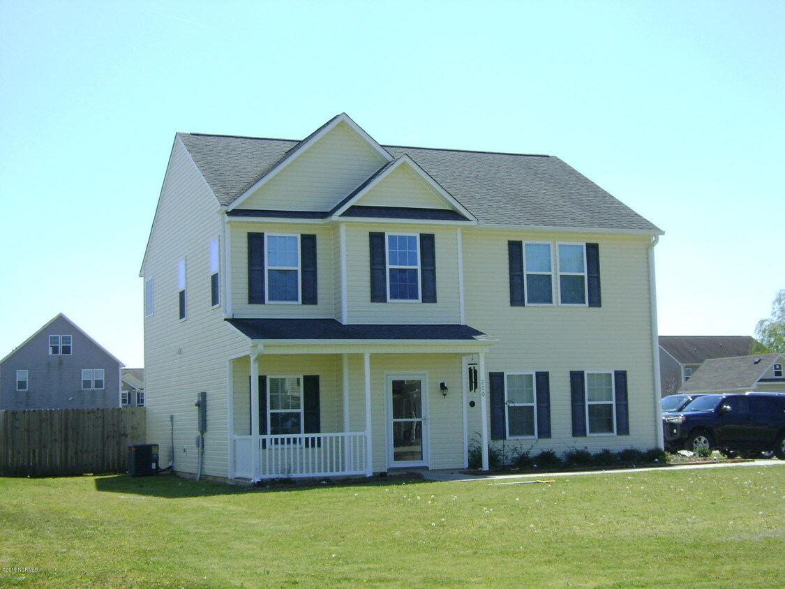 200 Landover Drive, Richlands, NC 28574 House for Rent in Richlands