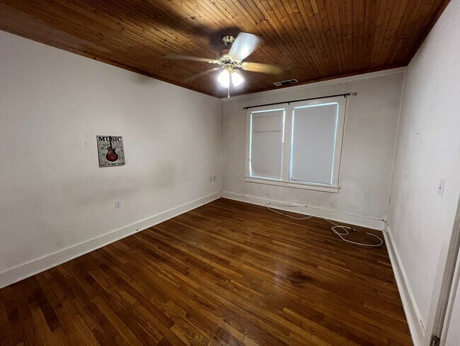 Foto del edificio - 1004 N 7th St