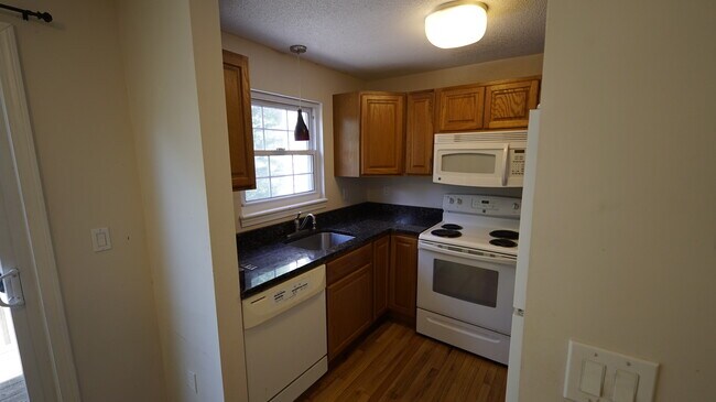 Foto del edificio - 37 Crystal Ln