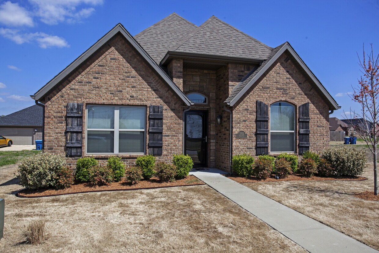 ***3302 SW Hillstone Avenue*** House Rental in Bentonville, AR