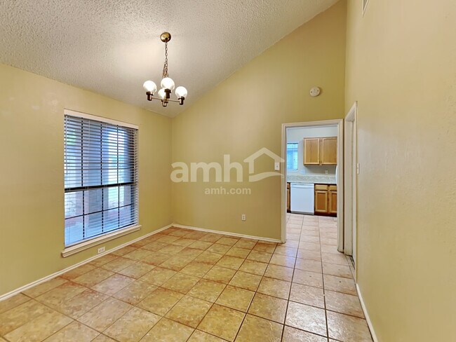 Foto del edificio - 3717 Flagstone Ave