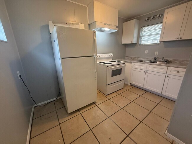 Foto del edificio - Charming 1 bedroom in the heart of St Pete...