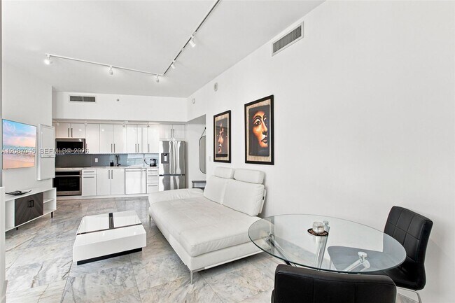 Foto del edificio - 92 SW 3rd St