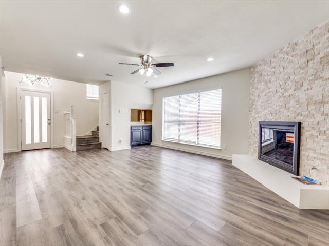 Building Photo - 3820 Parkmont Dr